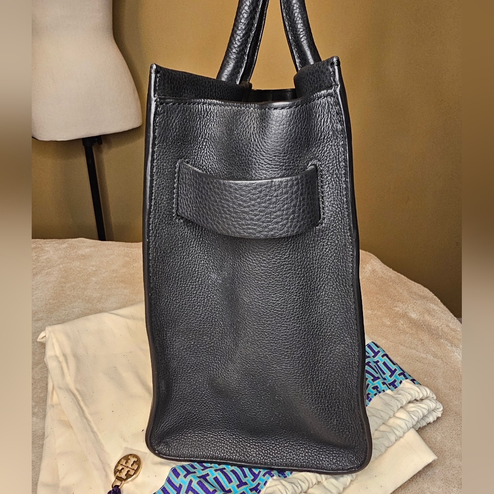 Tory Burch Gemini Black Pebbled leather medium Tote - Picture 9 of 14
